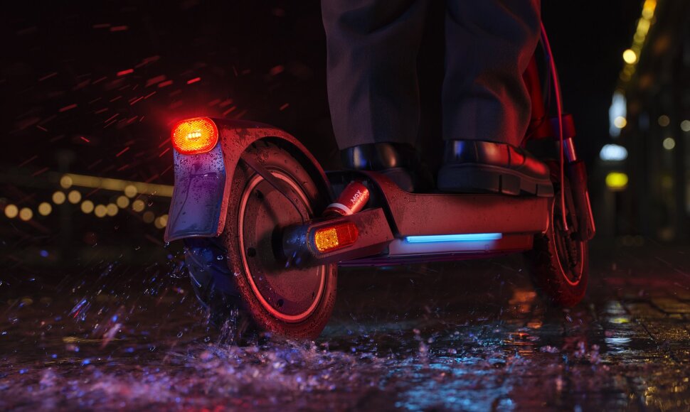 Laikykitės! Atkeliavo naujieji &bdquo;Xiaomi Electric Scooter 5 Pro&ldquo; ir &bdquo;Xiaomi Electric Scooter 5 Max&ldquo; &ndash; daugiau galios ir komforto, didesnis saugumas