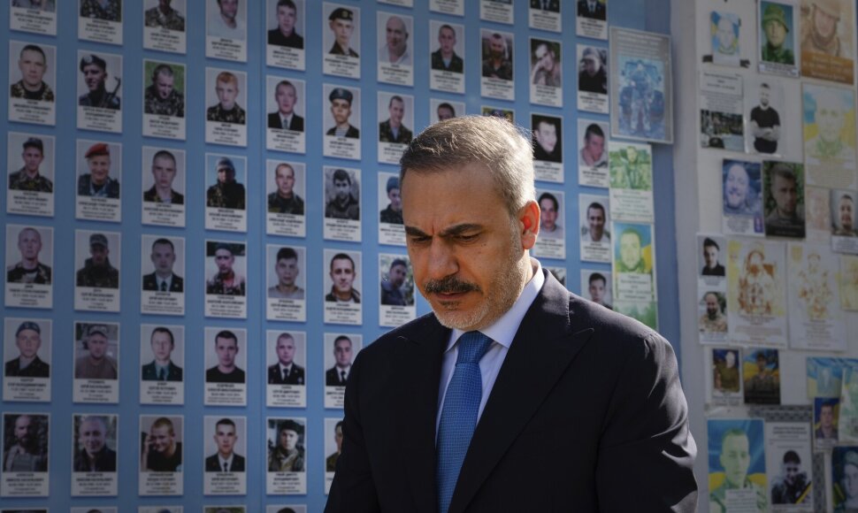 Hakanas Fidanas / Efrem Lukatsky / AP