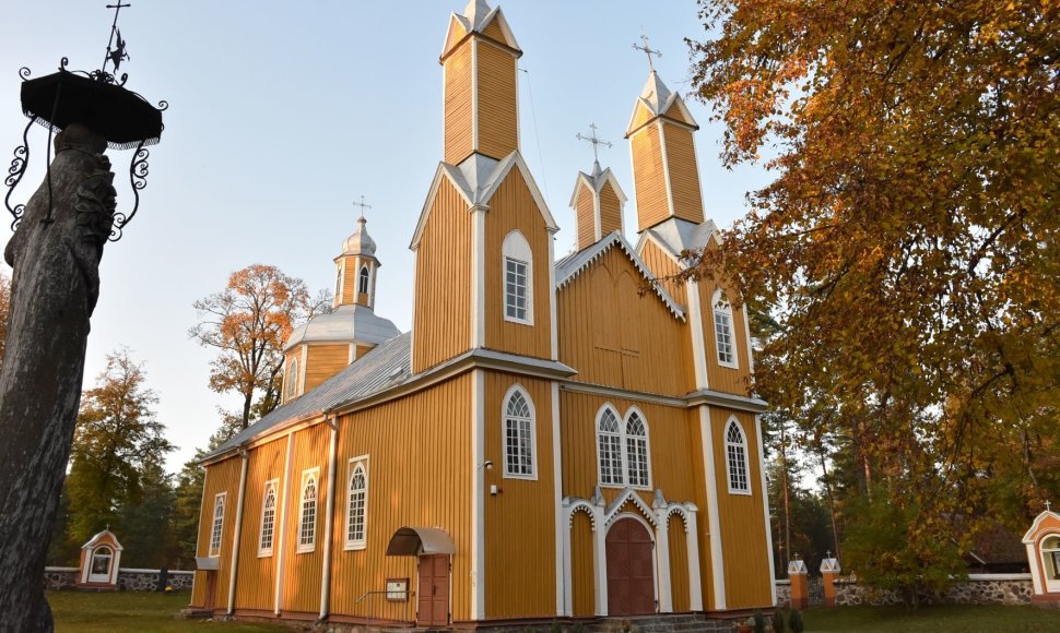 Marcinkonyse dvasingai švęsti tituliniai Simajudo atlaidai ir bažnyčios jubiliejai