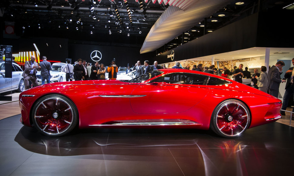 Ekstravagantiškasis „Mercedes-Maybach 6“ koncepcinis modelis