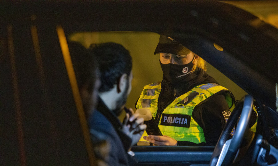 Akimirka iš vykusio policijos reido