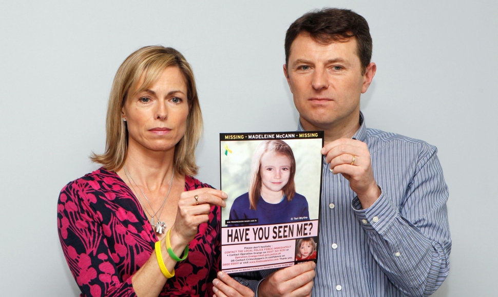 Madeleine McCann tėvai laiko jos nuotrauką