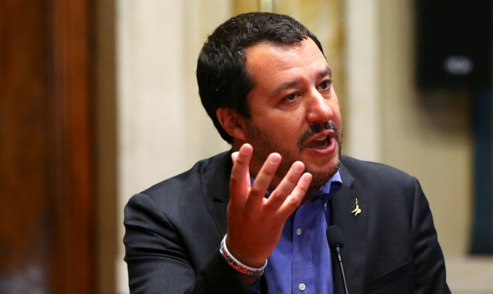 „Šiaurės lygos“ lyderis Matteo Salvini tokio įvykių posūkio ir laukė?