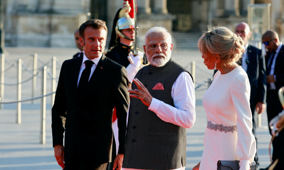 Emmanuelis Macronas, Narendra Modi