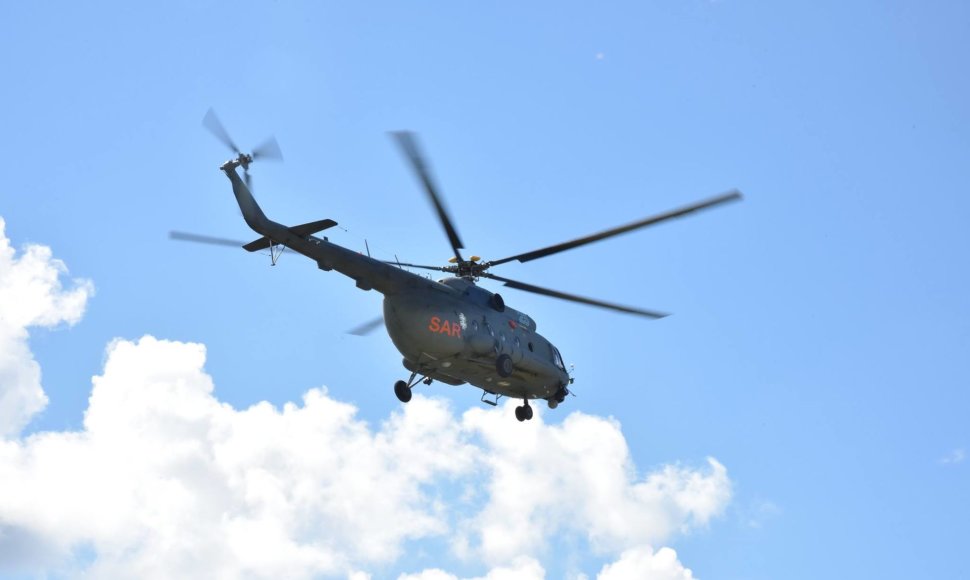 Karinių oro pajėgų sraigtasparnis Mi-8