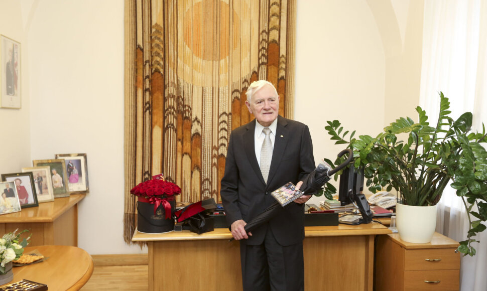 V.Adamkus švenčia 90 gimtadienį