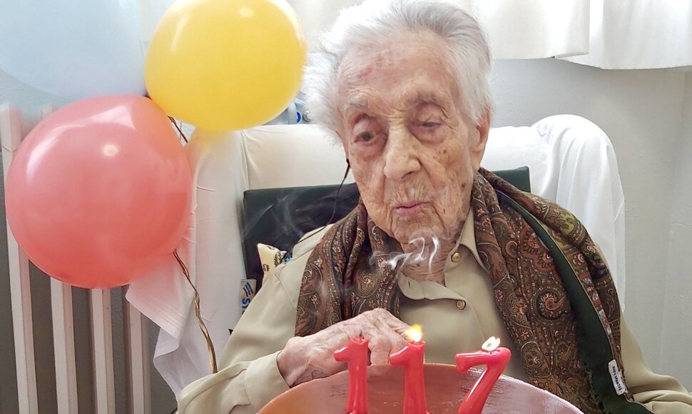 Maria Branyas Morera &scaron;venčia 117-ąjį gimtadienį