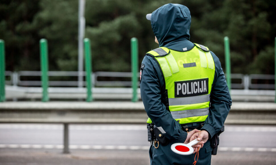 Rytinis policijos reidas