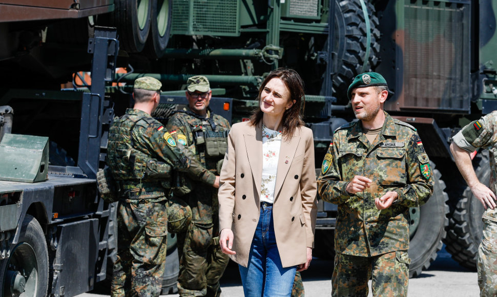 Seimo Pirmininkė Viktorija Čmilytė-Nielsen lankėsi brigados „Geležinis Vilkas“ daliniuose.