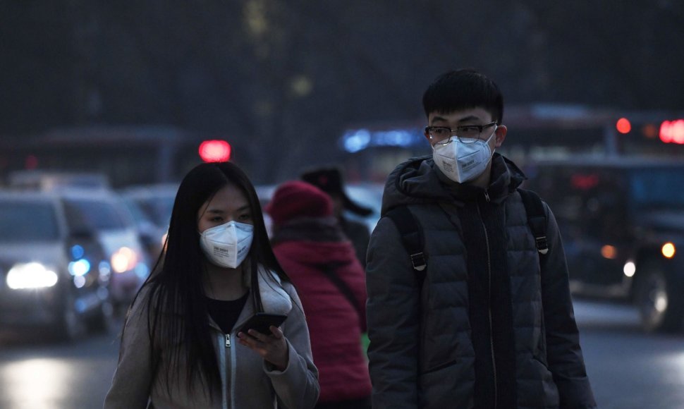 Kiniją apgaubė smogas
