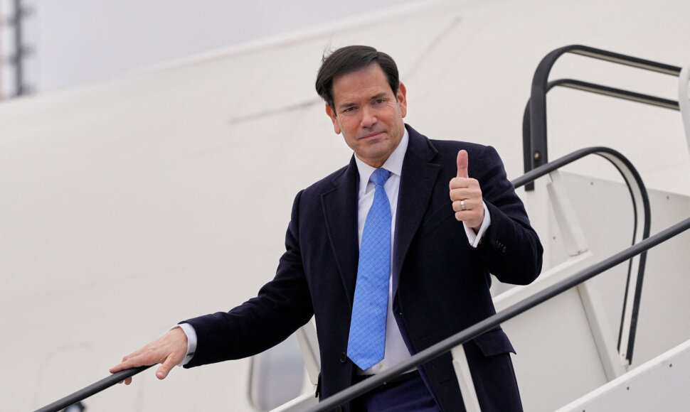 Alex Brandon / via REUTERS