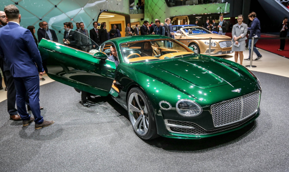 „Bentley EXP10“ konceptas