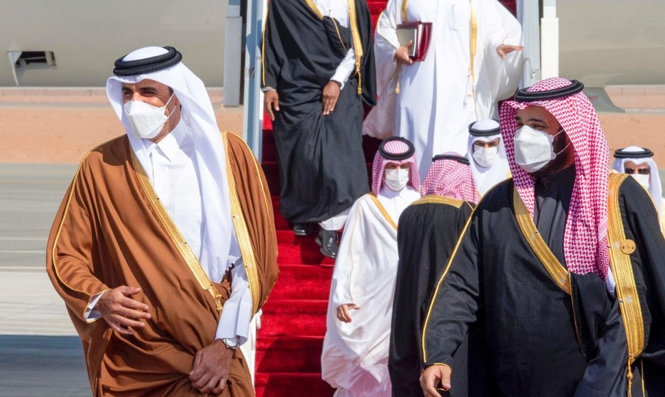 Kataro emyras šeichas Tamimas bin Hamadas al Thani ir Saudo Arabijos karališkasis princas Mohammedas bin Salmanas