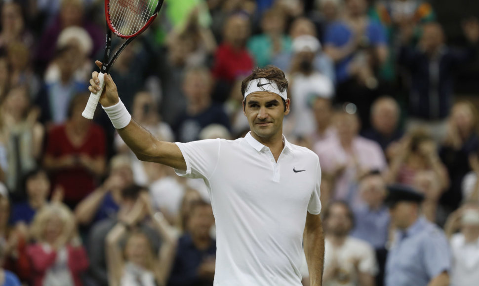 Rogeris Federeris Vimbldone iškovojo 150-ą pergalę ant žolės