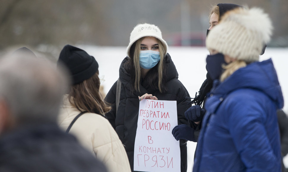 Mitingas prie Rusijos ambasados „Už laisvę Aleksejui Navalnui, už demokratiją ir žmogaus teises Rusijoje“