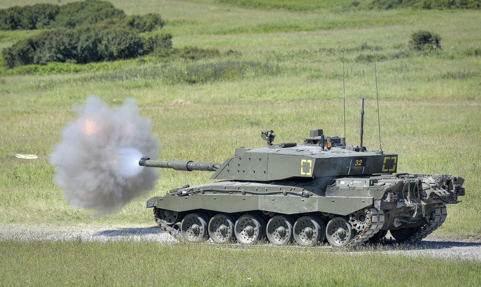 Britų tankas „Challenger 2“