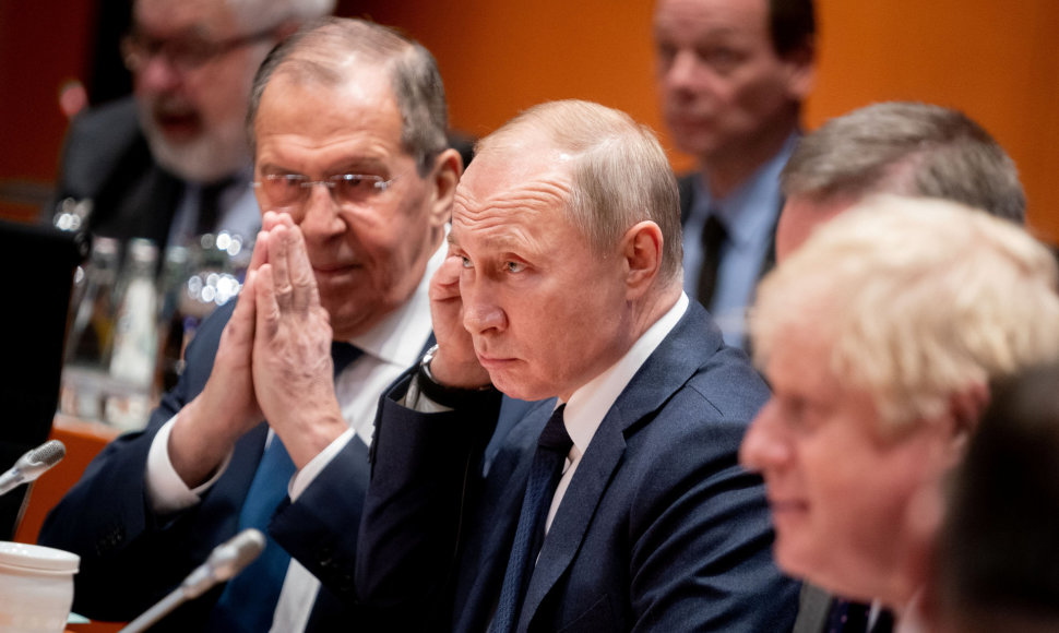 Sergejus Lavrovas, Vladimiras Putinas ir Borisas Johnsonas
