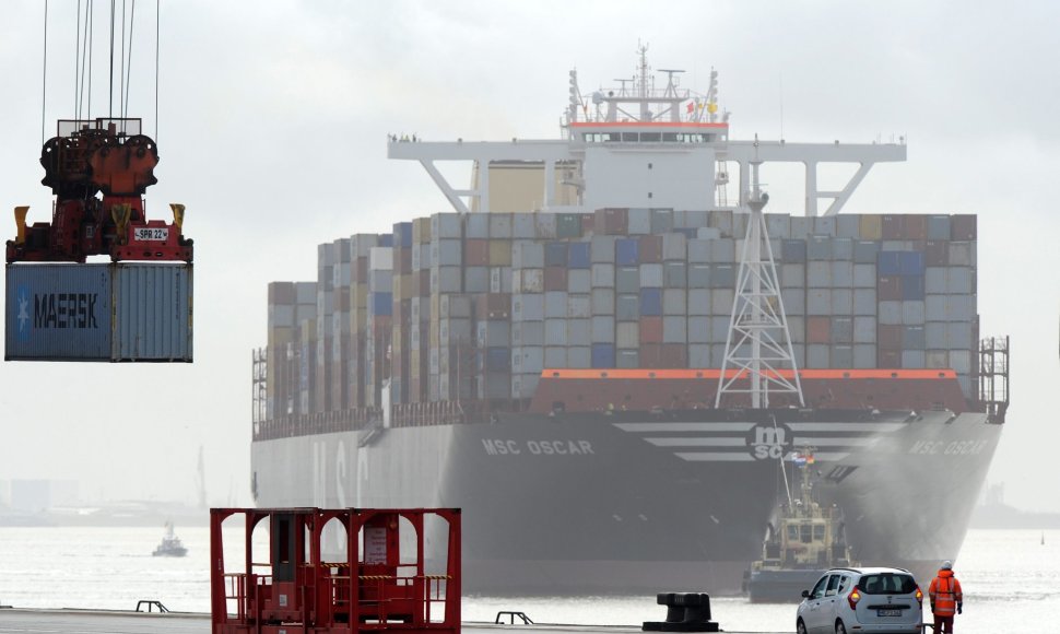 Didžiausias pasaulyje konteinerius gabenantis laivas „MSC Oscar“