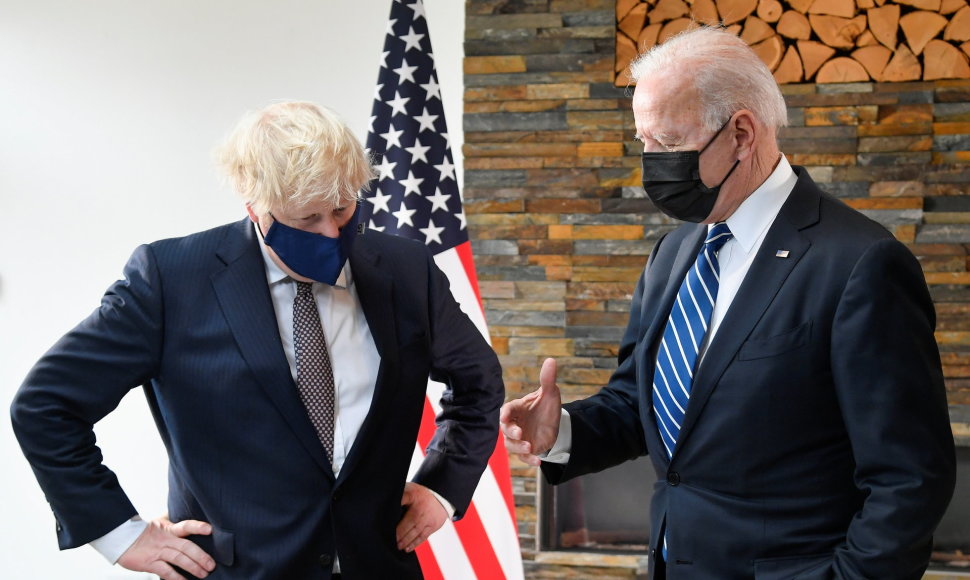 Borisas Johnsonas ir Joe Bidenas