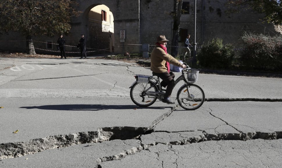 Italija po žemės drebėjimo