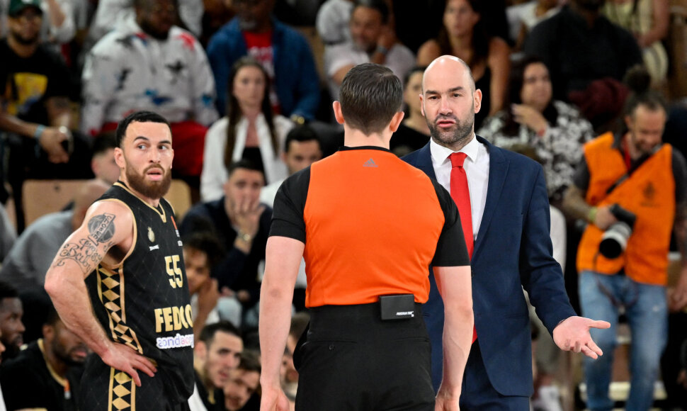 Mike'as Jamesas (kairėje) ir Vassilis Spanoulis (de&scaron;inėje)