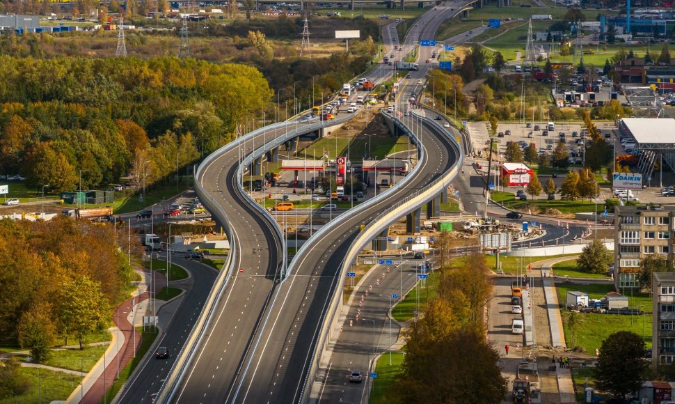 Jau galima išbandyti Baltijos prospekto estakadą.