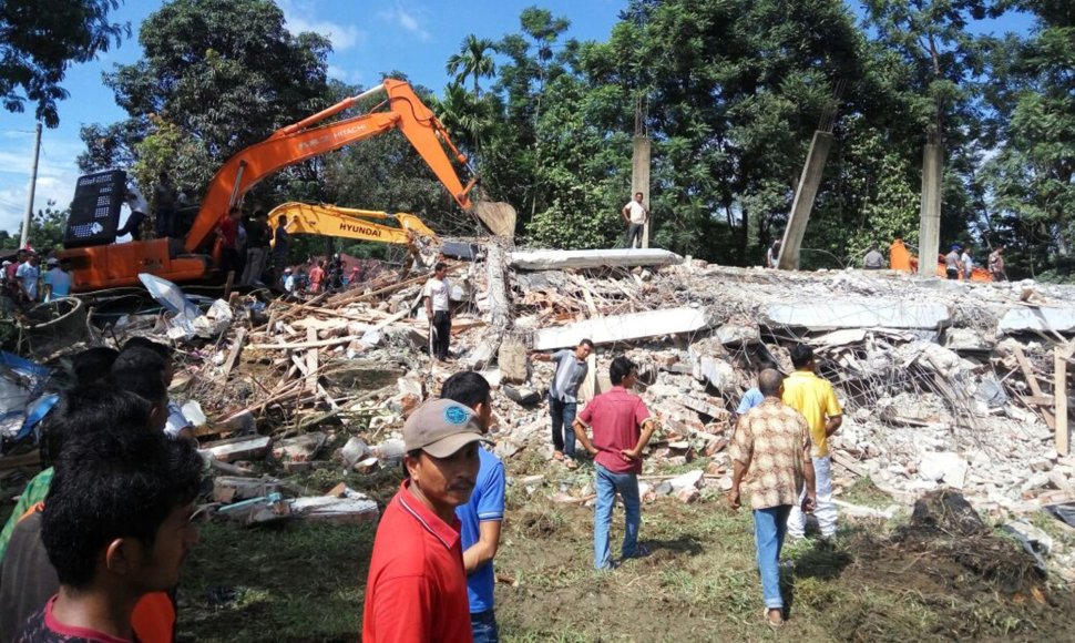 Indoneziją supurtė žemės drebėjimas