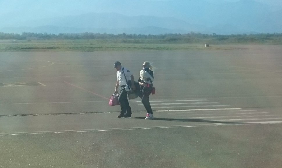 Kutaisio oro uosto darbuotojas padėjo į Gruziją atskridusiai lietuvei