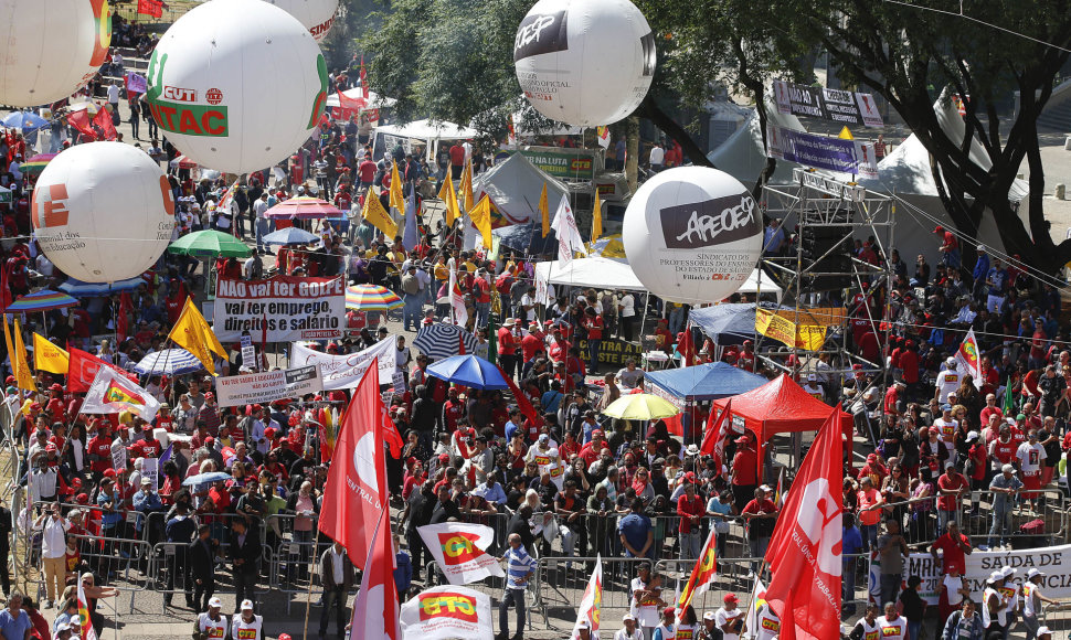 Dilmos Rousseff palaikymo demonstracija
