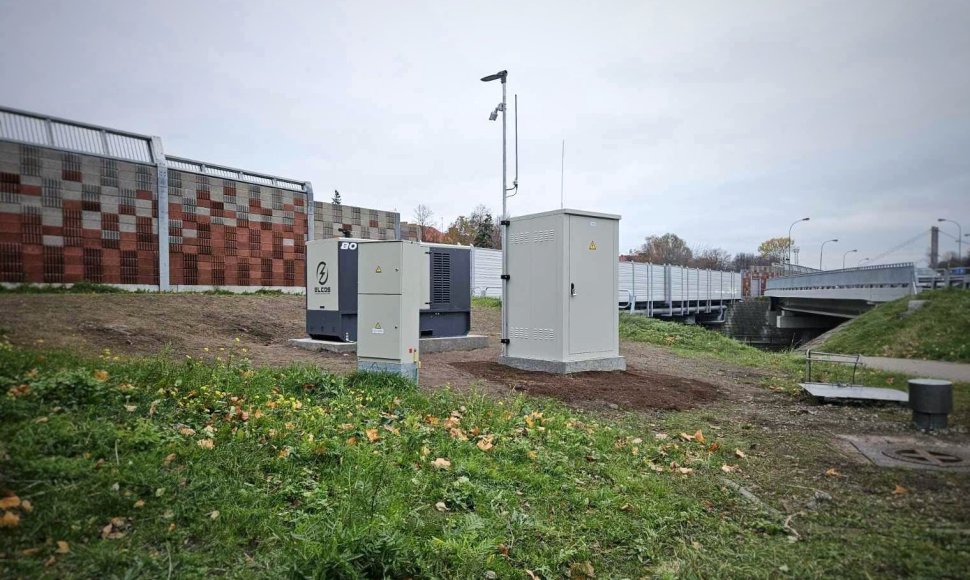 Visiškai atnaujinta lietaus nuotekų siurblinė, esanti vienoje iš labiausiai liūčių metu tvindavusių miesto vietų –  ties Herkaus Manto g. viaduku. 