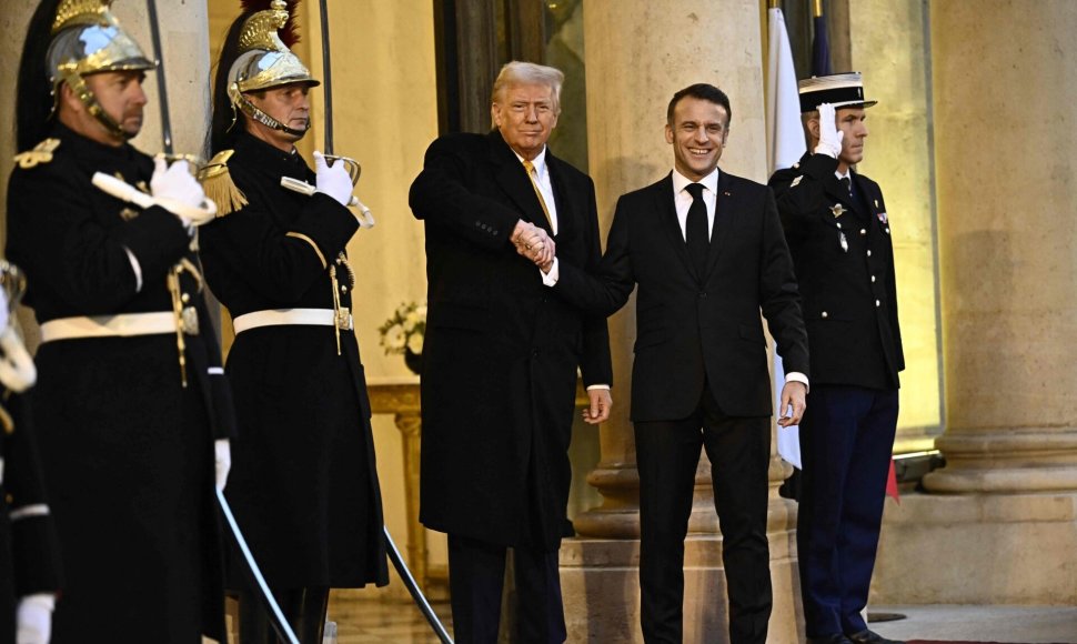 Donaldas Trumpas ir Emmanuelis Macronas