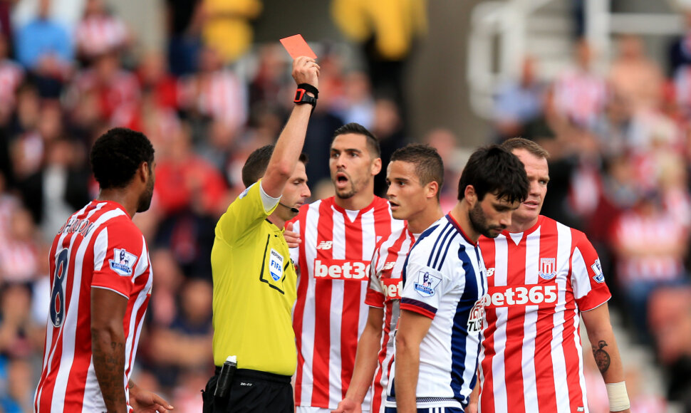 „Stoke City“ – „West Brom“ susitikimo akimirka