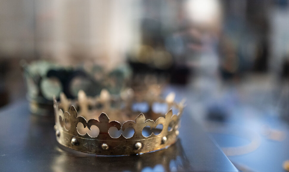 Spaudos konferencija apie Vilniaus arkikatedros požemiuose atrastą slaptavietę su Lietuvos ir Lenkijos valdovų laidojimo insignijomis