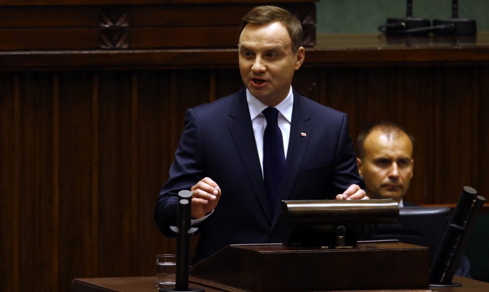 Andrzejus Duda prisaikdintas naujuoju Lenkijos prezidentu