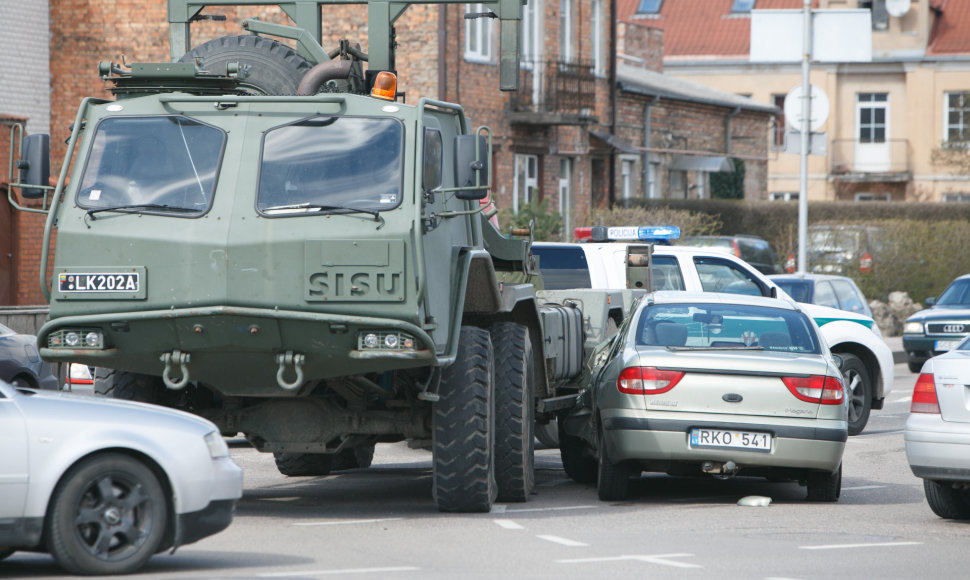 Avarija Karaliaus Mindaugo ir Biršojo gatvių sankryžoje