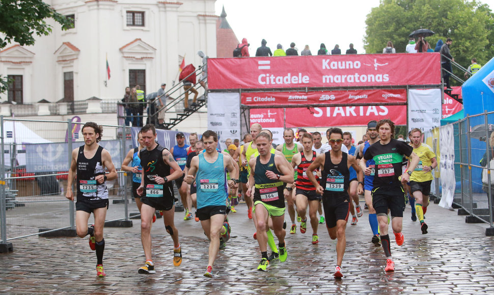 Kaune startavo bėgimas „Citadele Kauno maratonas“  