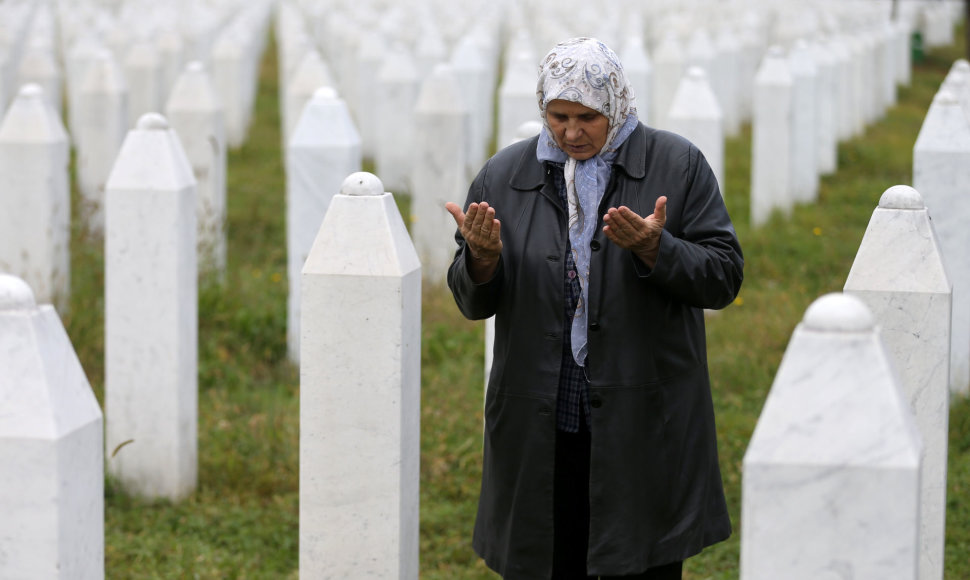 Memorialinis laukas prie Srebrenicos.