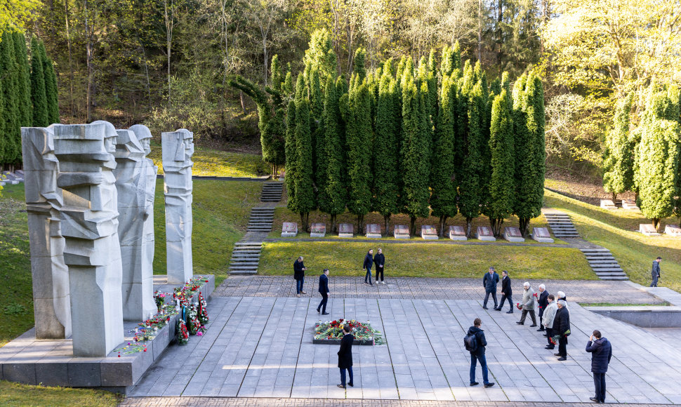 Vilniaus Antakalnio kapinės gegužės 9 dieną
