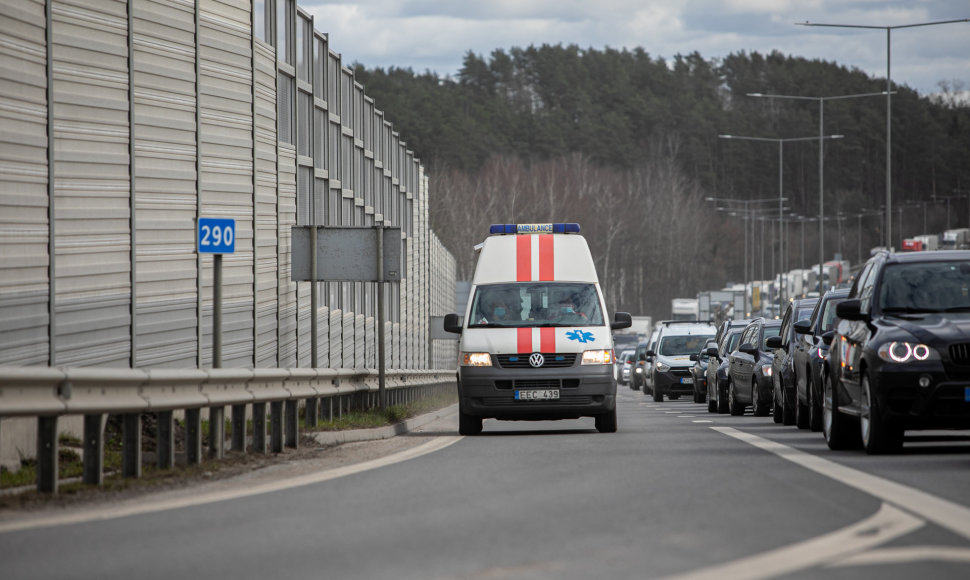 Policijos postas prie išvažiavimo iš Vilniaus