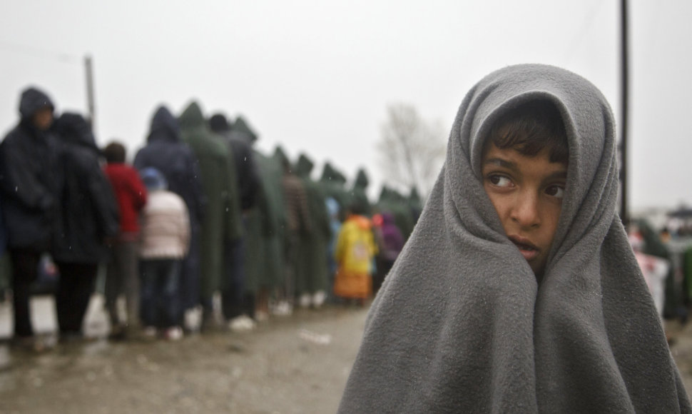 Pabėgėliai ir migrantai stovykloje Idomenyje