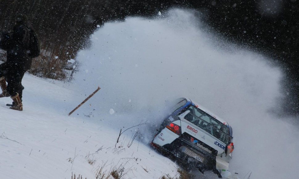 V.Švedo ir Ž.Sakalausko avarija 2009 m.(„Halls Winter Rally“ istorija)