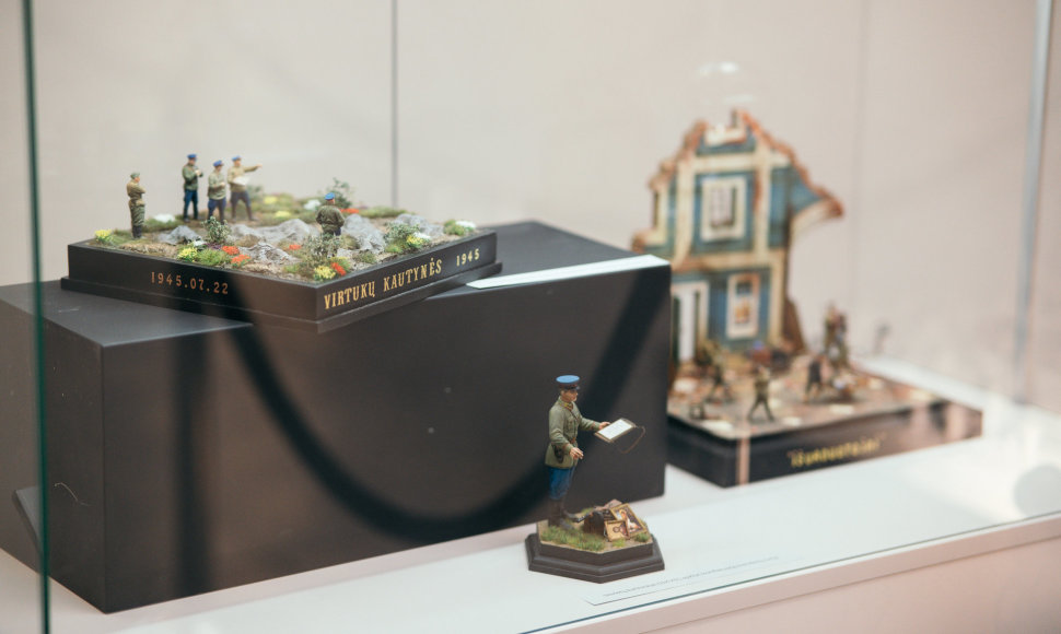 Vytauto Didžiojo karo muziejuje – paroda „Platus miniatiūrų pasaulis“