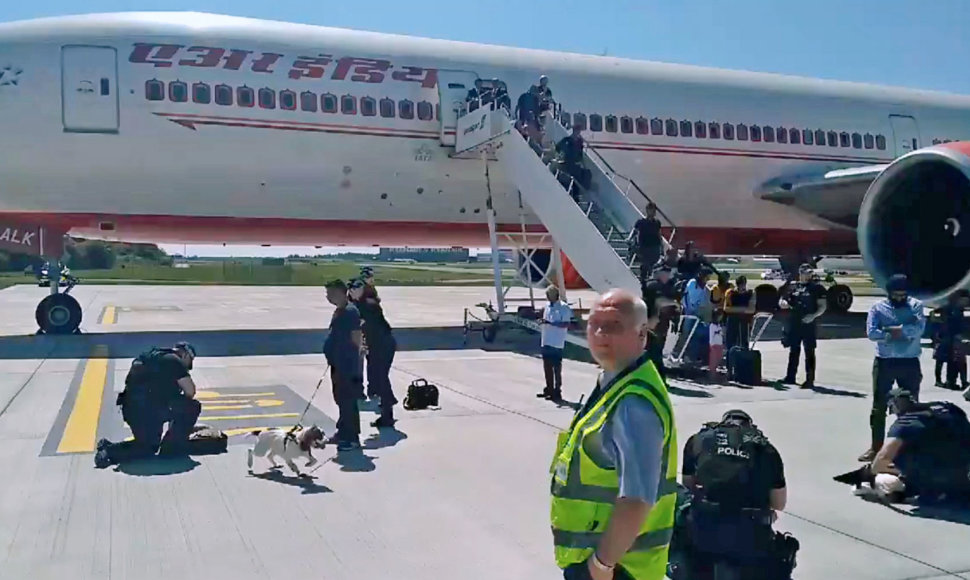 Stanstedo oro uoste nutupdytas „Air India“ lėktuvas
