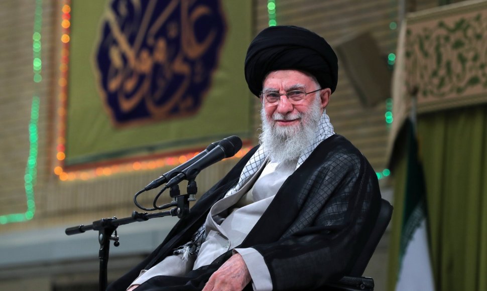 Irano dvasinis lyderis ajatola Ali Khamenei