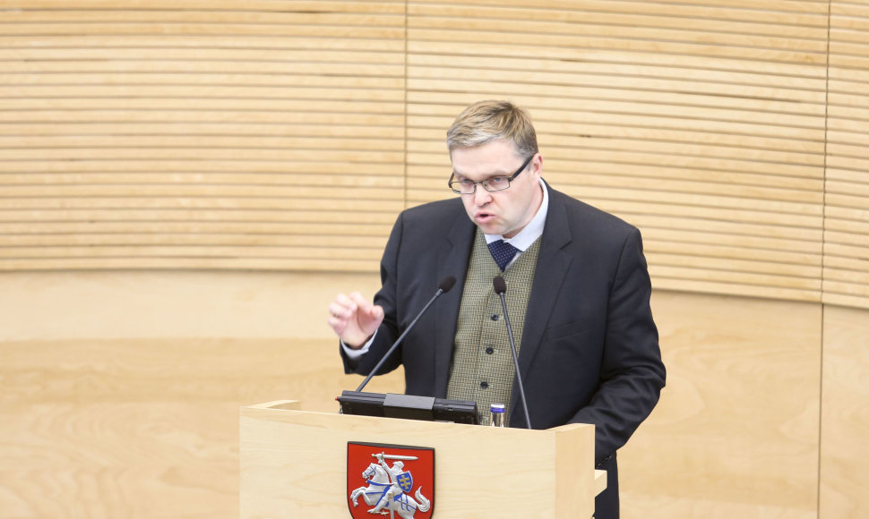 Vitas Vasiliauskas atsako į Seimo narių klausimus