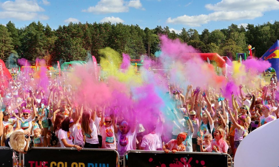 The Color Run bėgimo spalvų vakarėlis