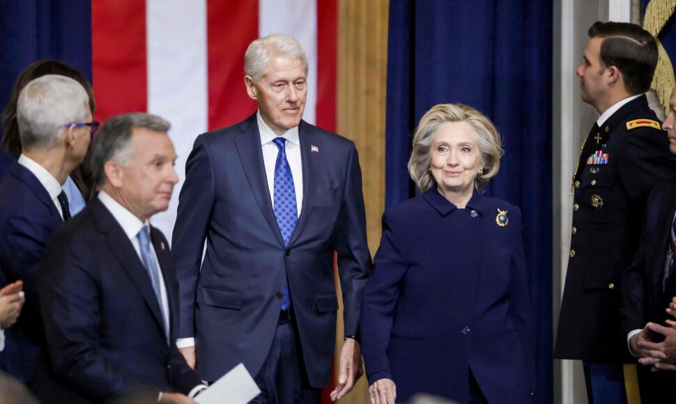 Billas Clintonas ir Hillary Clinton / SHAWN THEW / AFP