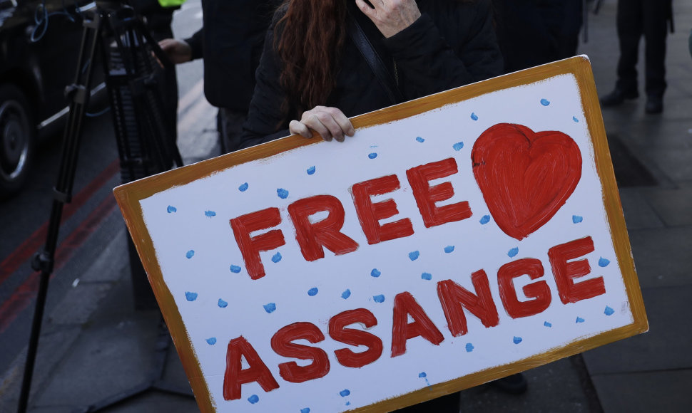 Juliano Assange'o rėmėja