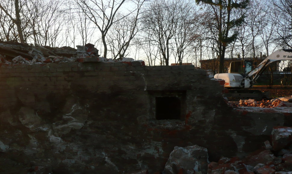 Kauno tvirtovės VII forto ledainės griuvėsiai