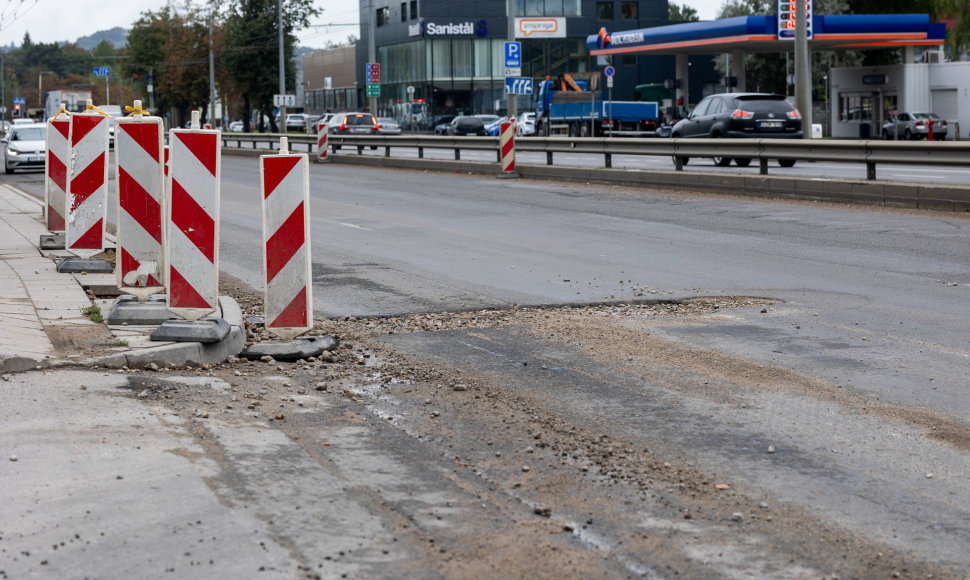 Kelio darbai Savanorių prospekte